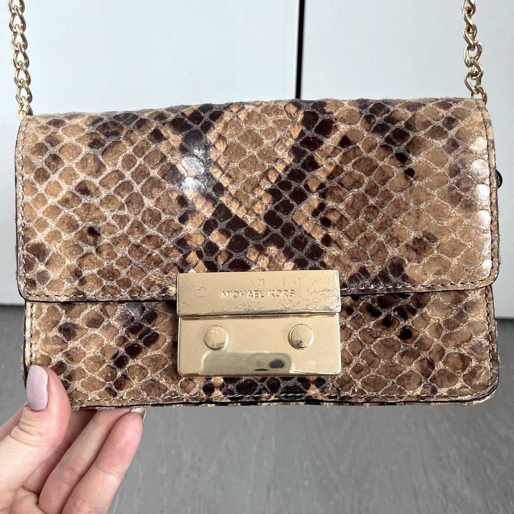 Stylish Mk Snake print cross body